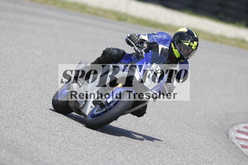 Archiv-2025/09 22.04.2025 Cornu Master School ADR/gruen-vert/37